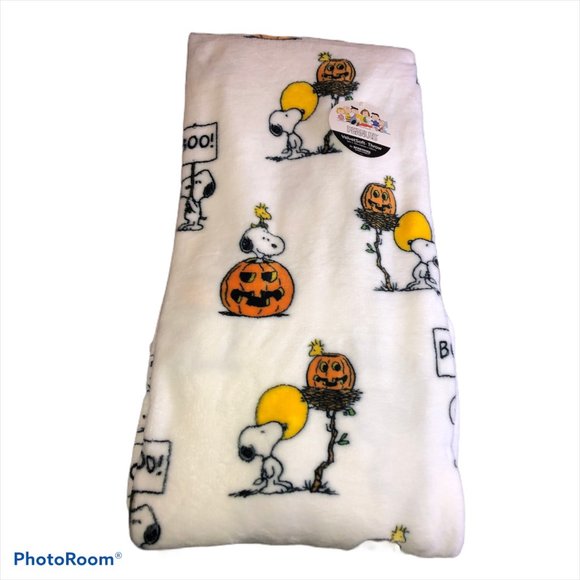 Halloween Throw Blanket BOO Soft Snoopy Woodstock